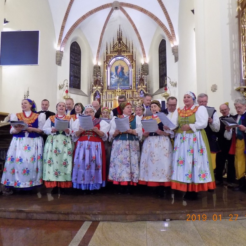  Zespół Pieśni i Tańca „Kęty”  wystąpił w Kobiórze na XIX Festiwalu Kolęd 27.01.2019